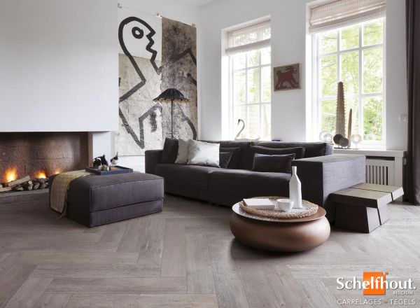 215114_inspirations-carrelage-sejour-salon-imitation-parquet-fonce-schelfhout.jpg